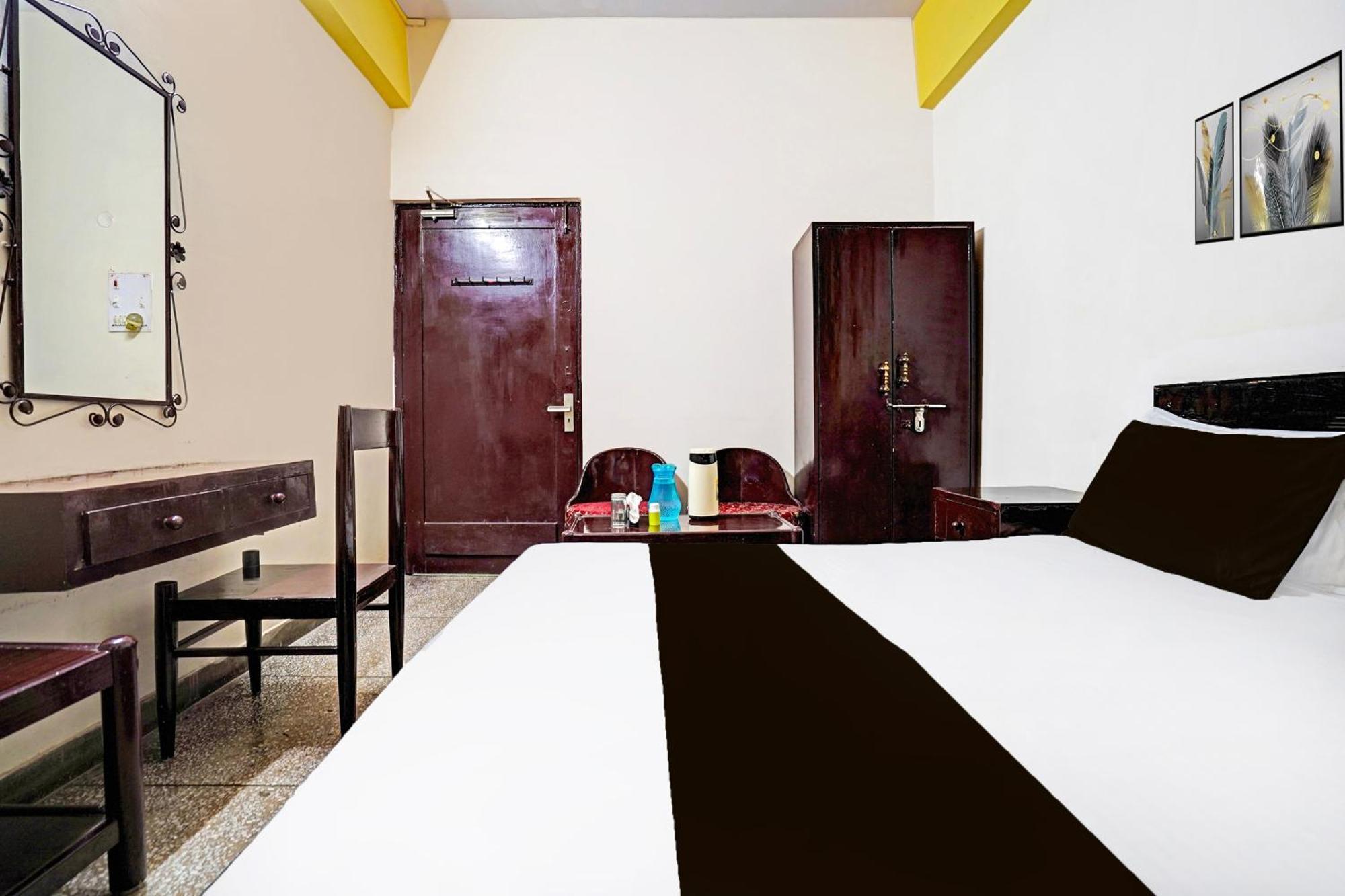 Hotel O Raj Mahal Kanpur Buitenkant foto