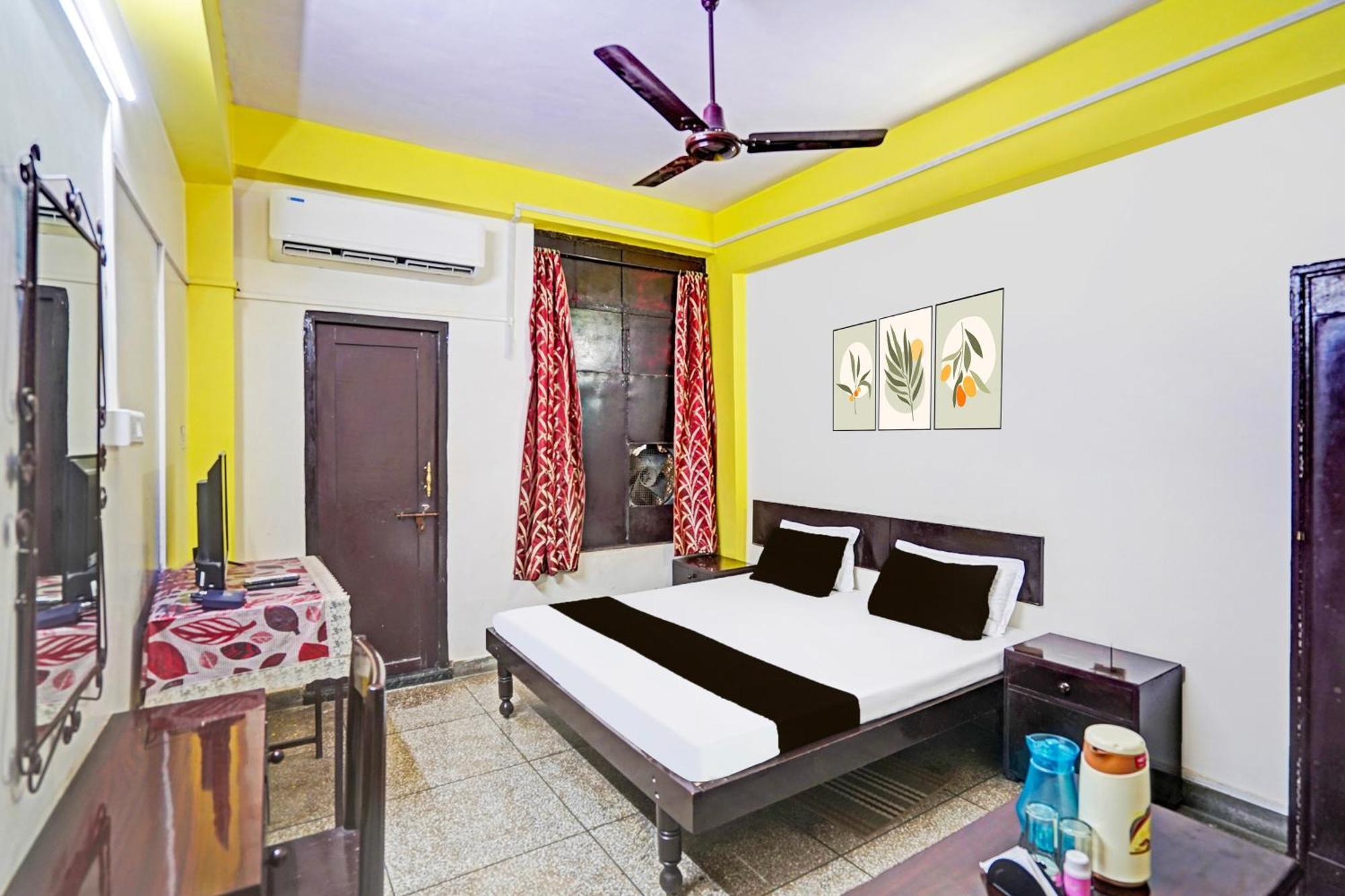 Hotel O Raj Mahal Kanpur Buitenkant foto