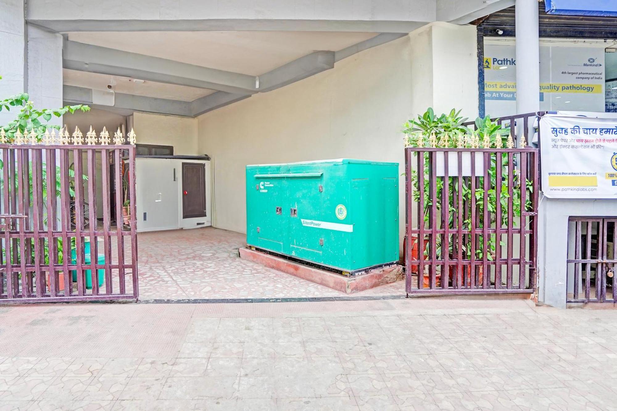 Hotel O Raj Mahal Kanpur Buitenkant foto