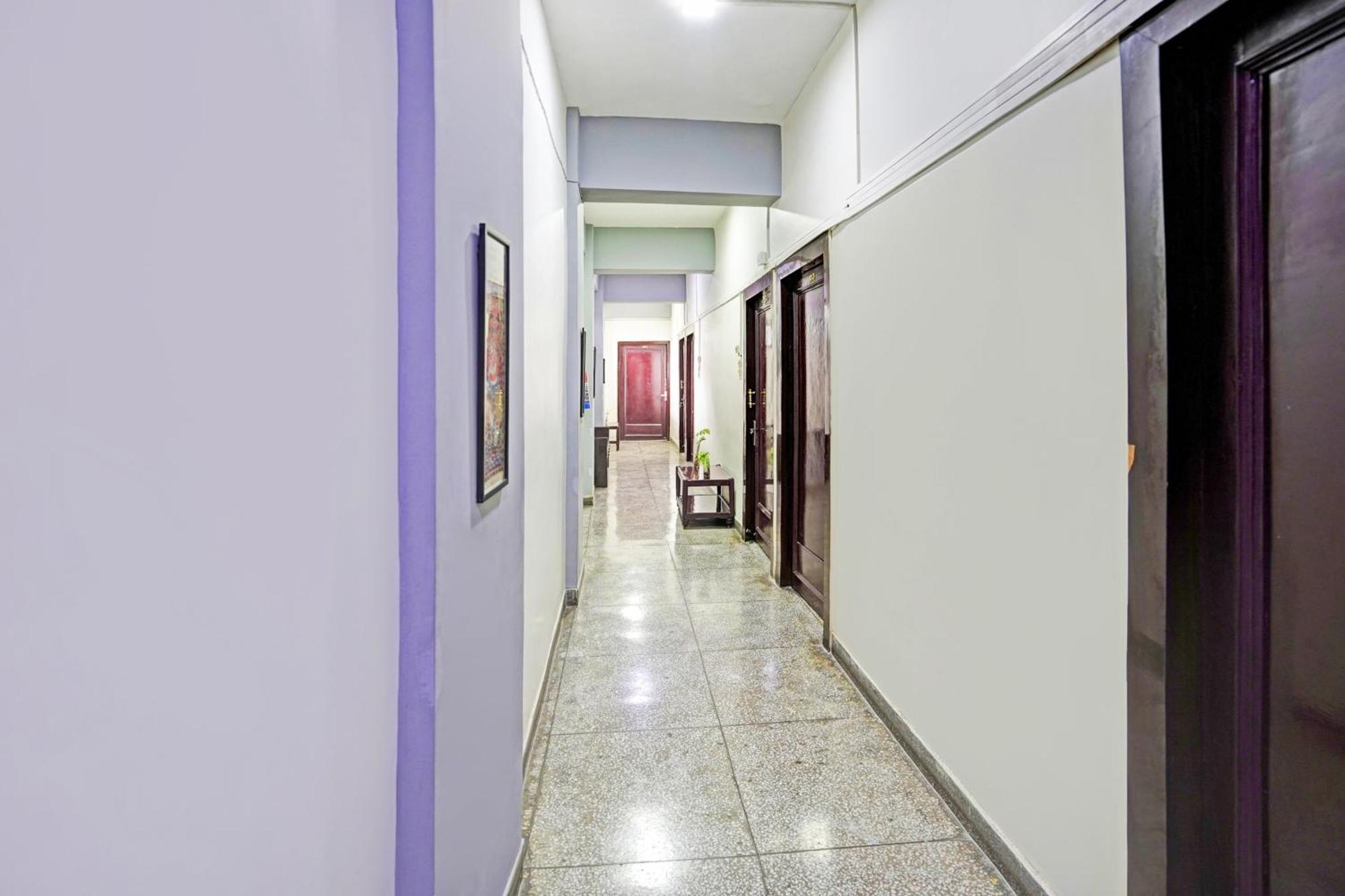 Hotel O Raj Mahal Kanpur Buitenkant foto