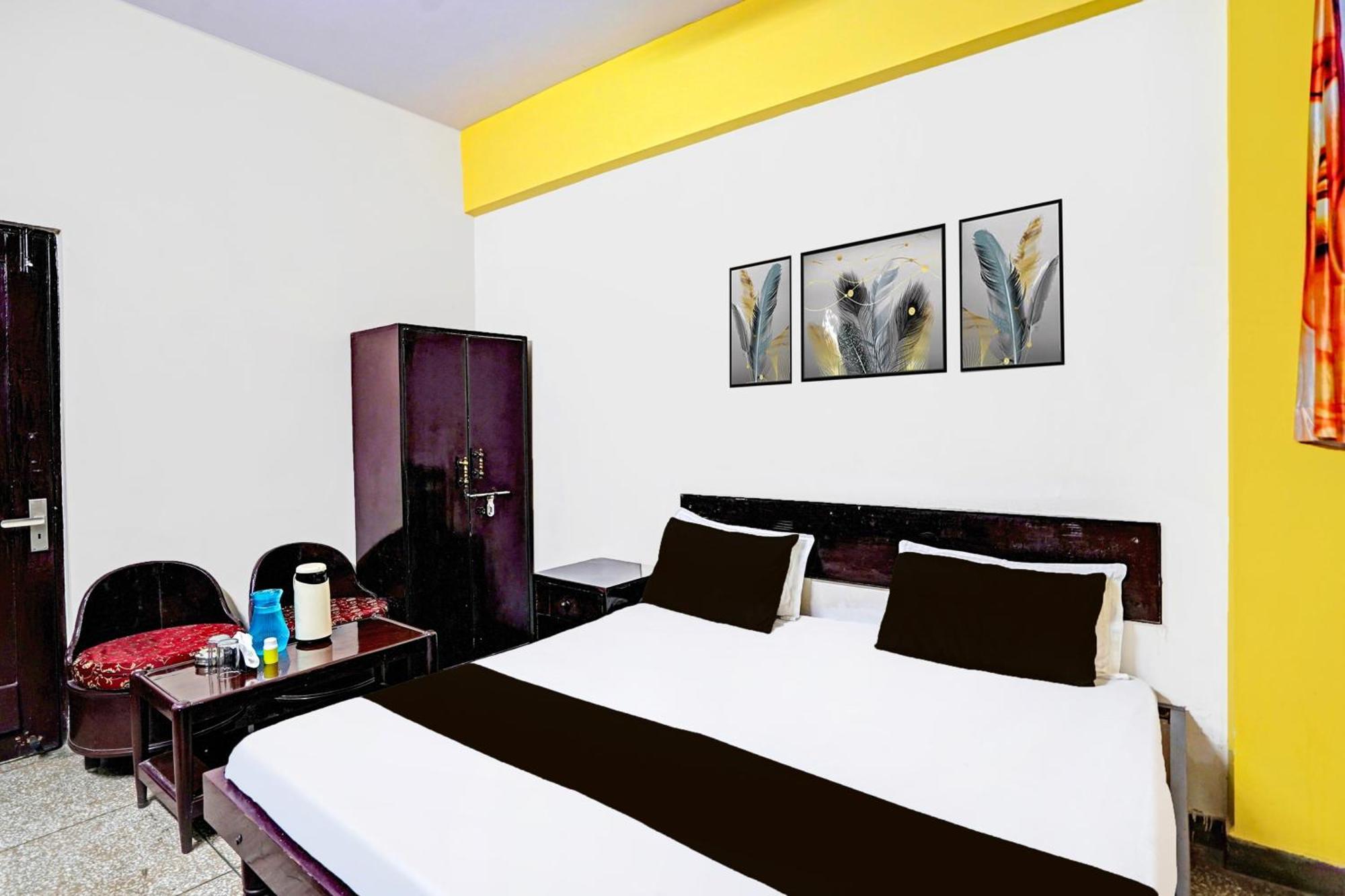 Hotel O Raj Mahal Kanpur Buitenkant foto