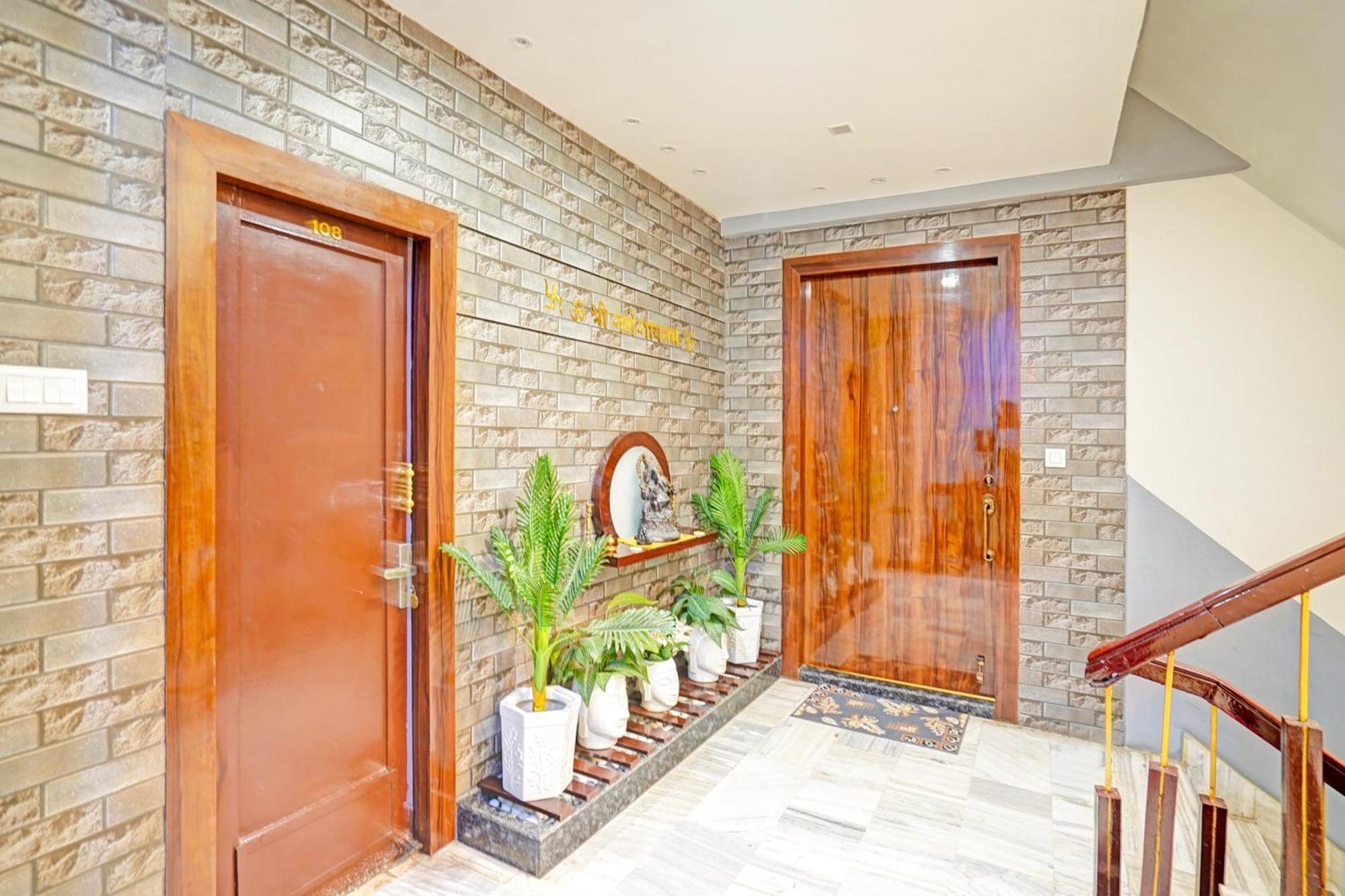 Hotel O Raj Mahal Kanpur Buitenkant foto