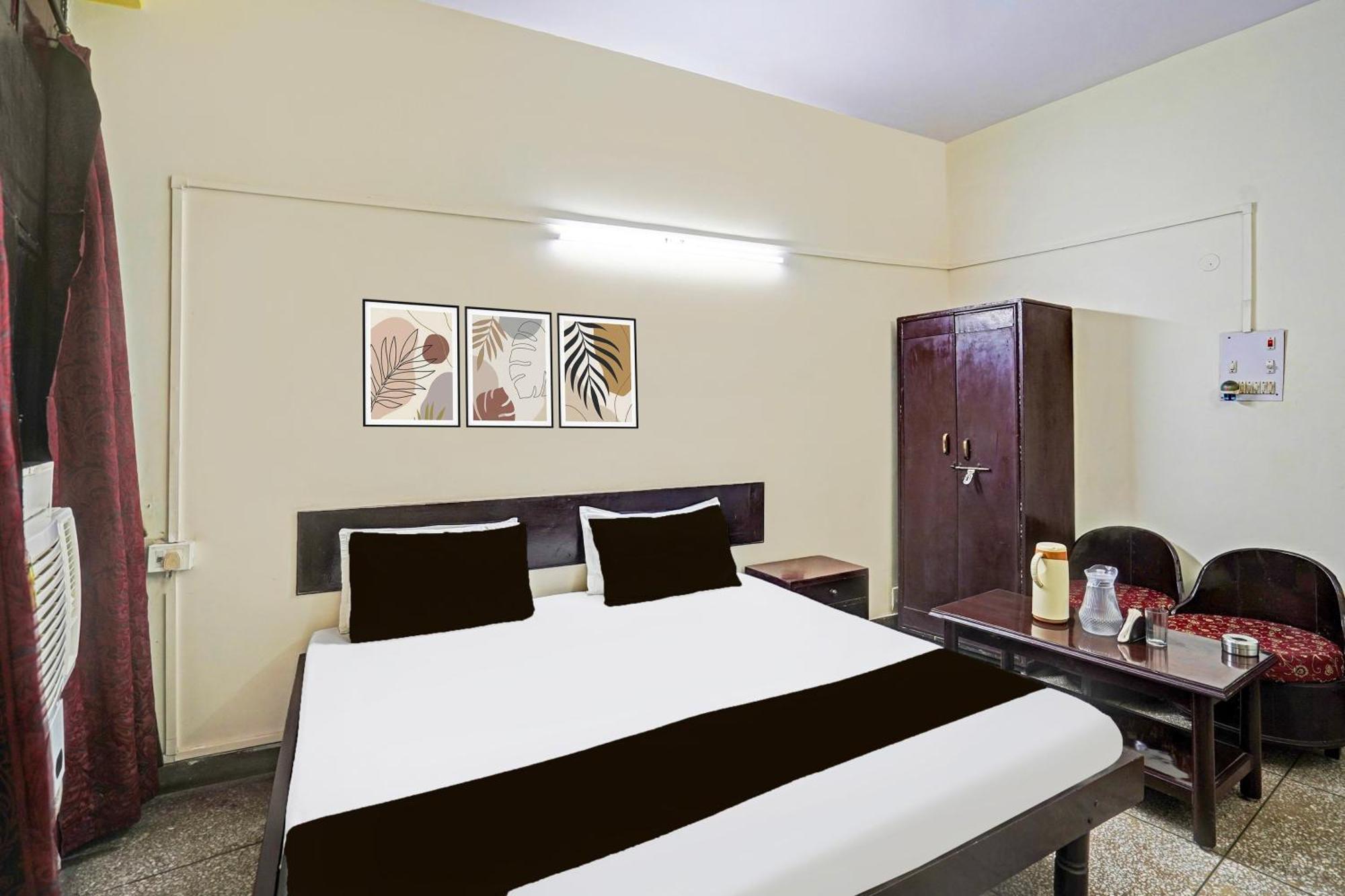 Hotel O Raj Mahal Kanpur Buitenkant foto
